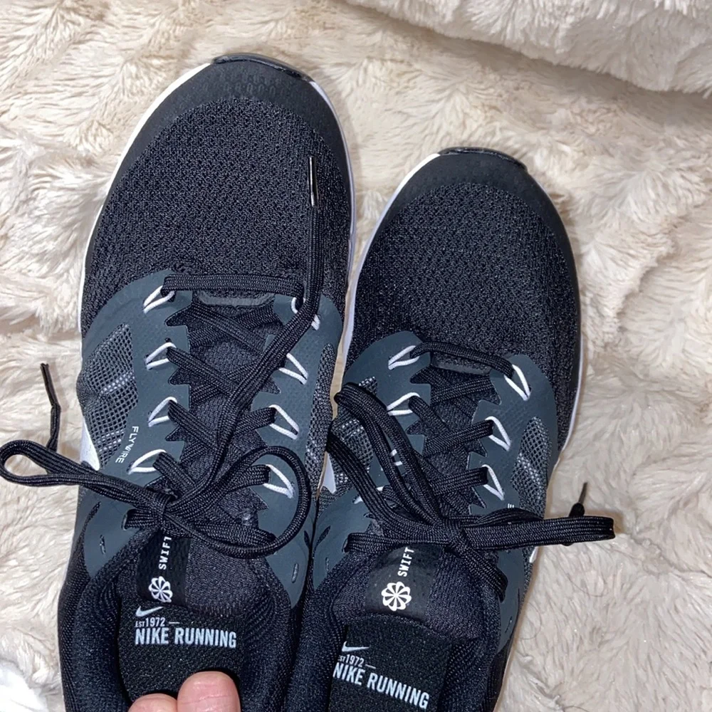 New Nike Run Swift 3 Shoes Black White Running Sports